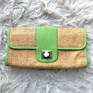 GAP boho cottagecore straw clutch purse turn lock green accents lightweight